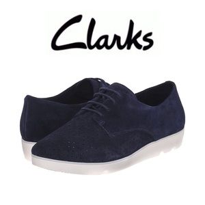 NEW CLARKS EVIE BOW WOMENS NAVY BLUE SUEDE SHOES NEW CLARKS EVIE BOW WOMENS NAVY BLUE SUEDE SHOES